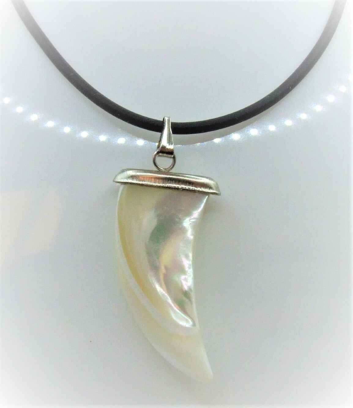 Mother of pearl shark tooth pendant