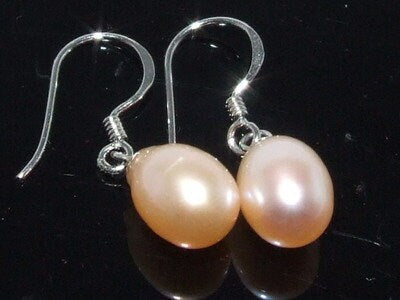 Stunning genuine peach pearl earrings