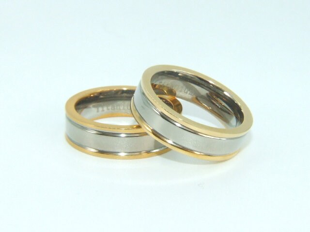 Stylish 6mm two tone titanium band ring