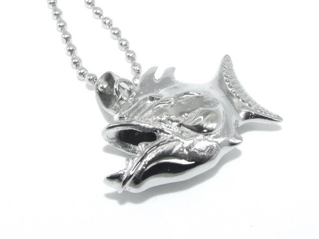 Quality large heavy piranha design pendant with ball chain